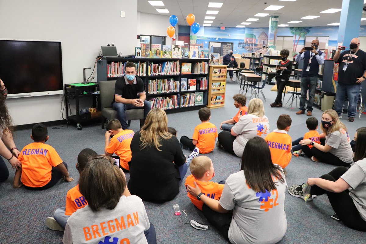 katyisd's tweet photo. Yesterday, Alex Bregman, @astros player, visited @OLE_Leopards, @PME_Katyisd, Griffin and @USEStallions elementary schools to donate brand new iPads to the school through the Bregman Cares Charity. It was a happy morning! Check out all of the photos here: https://t.co/2bZwbPqhGO https://t.co/CYZLzK49Ch