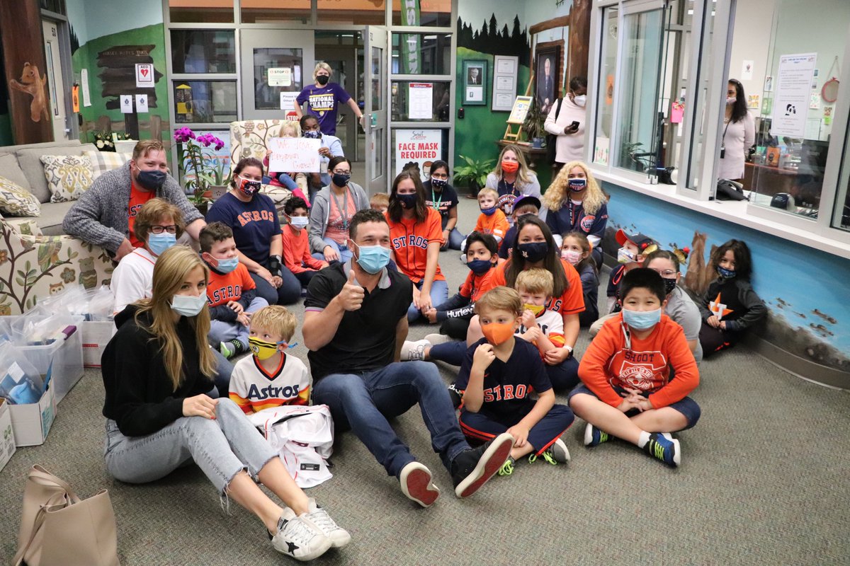 katyisd's tweet photo. Yesterday, Alex Bregman, @astros player, visited @OLE_Leopards, @PME_Katyisd, Griffin and @USEStallions elementary schools to donate brand new iPads to the school through the Bregman Cares Charity. It was a happy morning! Check out all of the photos here: https://t.co/2bZwbPqhGO https://t.co/CYZLzK49Ch