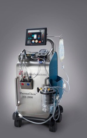 SurgMBA's tweet photo. بإشراف ودعم مستمر من قيادة @NGHAnews دشن الزملاء هذا الأسبوع بقسم الجراحة ومركز الأورام برنامج أورام الغشاء البريتوني بإجراء أول عملية استئصال ومعالجة بالكيميائي الحراري استغرقت ١٢ ساعة..
كل الشكر والتقدير والعرفان لجميع أفراد الفريق..
ويارب الشفاء لكل المرضى🤍 https://t.co/A7mS8jBzAv