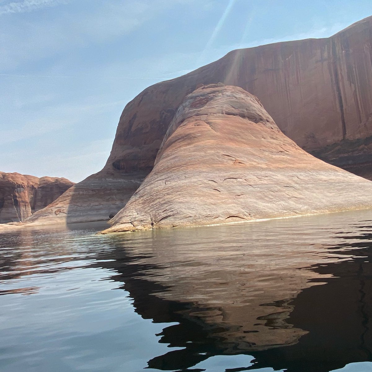 AntelopePoint's tweet photo. Perfectly, Imperfect ... Lake Powell Your Way! โ๏ธ
#lakepowell #lakepowellyourway #enjoy #throwbackthursday #visitutah #visitarizona #explore #reflectioncanyon https://t.co/Lf4Y4i0ig9