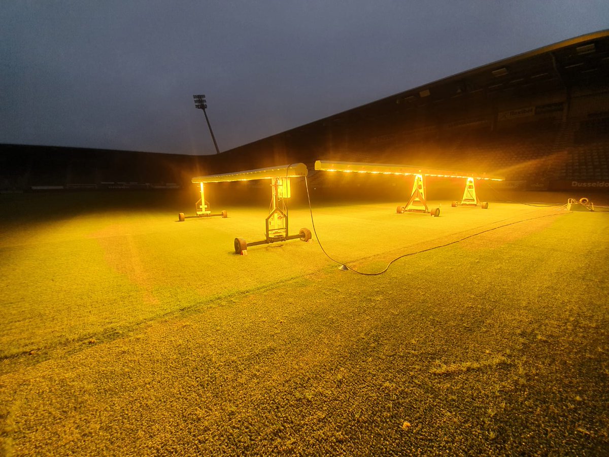 SGLsystem's tweet photo. Natural grass returns in the Dutch stadiums!

@ADODenHaag was one of the Eredivisie clubs that returned to natural grass this year and they use our grow lights to keep it in top condition throughout the season. Read full story here: https://t.co/bz198LIsri

#sglsystem https://t.co/dAvtu50CWj