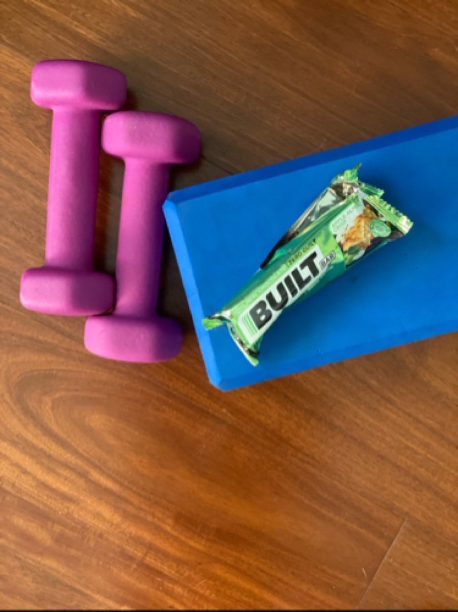 Savaj12's tweet photo. #imbuilt #builtbar #onthego #zeroguilt
#18gramsofprotein #yougottatryit #eatgreat #feelgreat https://t.co/Fi2UiS5SPT