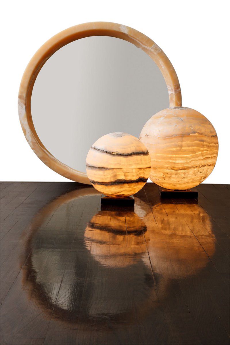 KMD_Jewelry's tweet photo. Interior Envy 🧡 #SignatureKMD Home Collection Illuminated Stone Globes with Marble Bases + #OneofaKind Circular Stone Mirror
#ilikerocks #KMDHome #kimberlymcdonald #nothingsbetterthannature #EthicalLuxury #luxuryfeelsgood #DigDeeperKMD https://t.co/girAoPJK7q