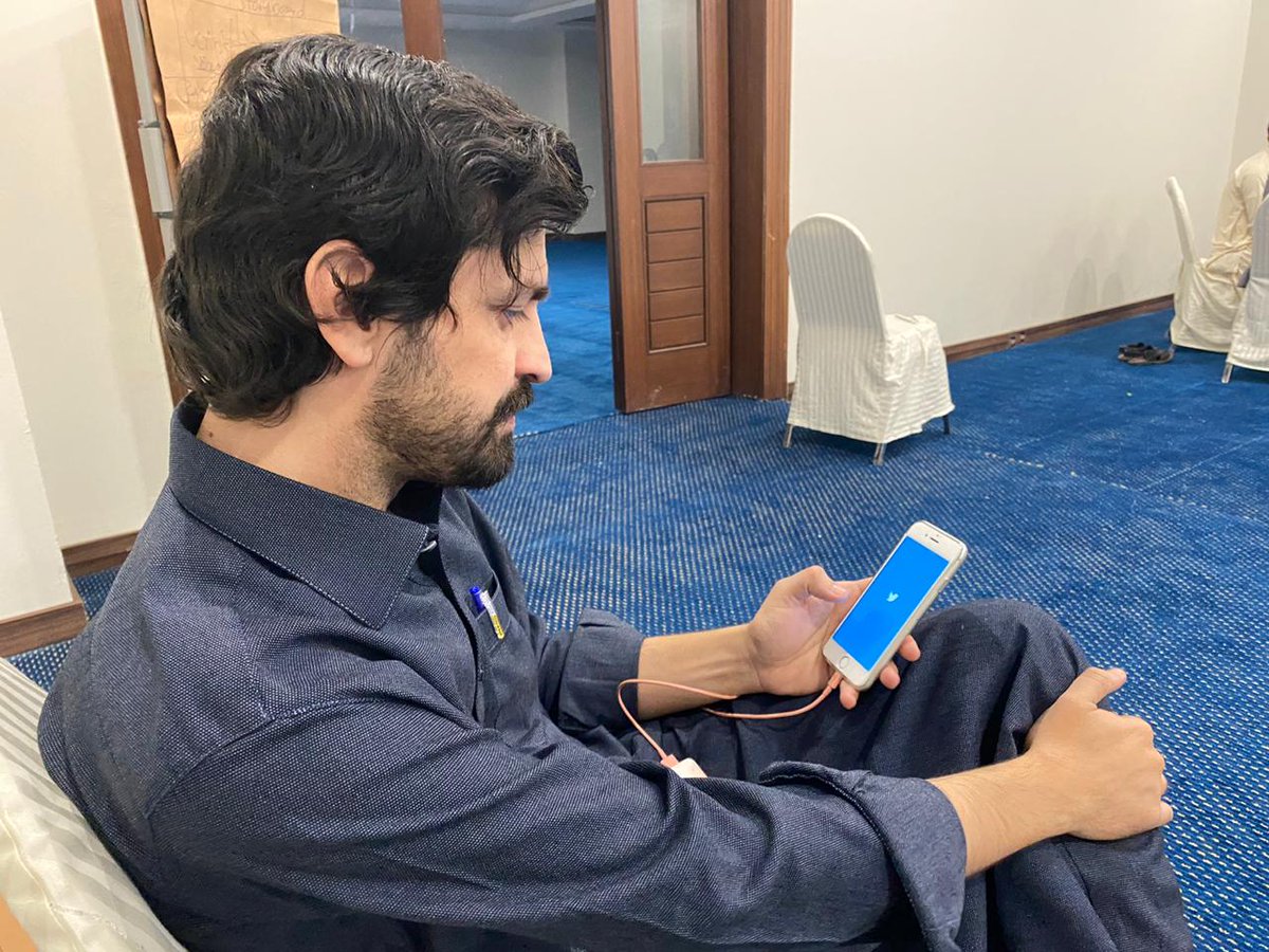 HarisAkhtarRaj1's tweet photo. Favourite click form today work shop #MojoInIsb of very talented @AllogeneousJano
#TasweerBoltiHai
#GlobalMILWeek https://t.co/HIVlbHcoig https://t.co/g1mZlW44HO