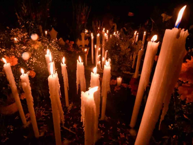 #MÉXICO🇲🇽 Habrá Ley Seca en #Oaxaca por festividades de Día de Muertos
El Cabildo de Oaxaca de Juárez suspenderá de forma temporal para la #venta y consumo de #bebidas alcohólicas en los establecimientos comerciales los días 30 y 31 de octubre 👉 https://t.co/XoZN7JC0XN https://t.co/LvV8prod2b
