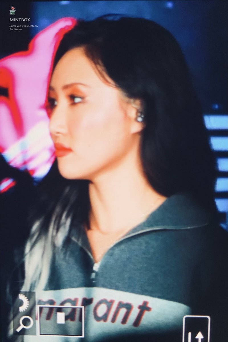 201029 아이폰12 런칭 행사 프리뷰

#마마무 #화사

혜진이 턱으로 뭐 하나 썰었겠어요