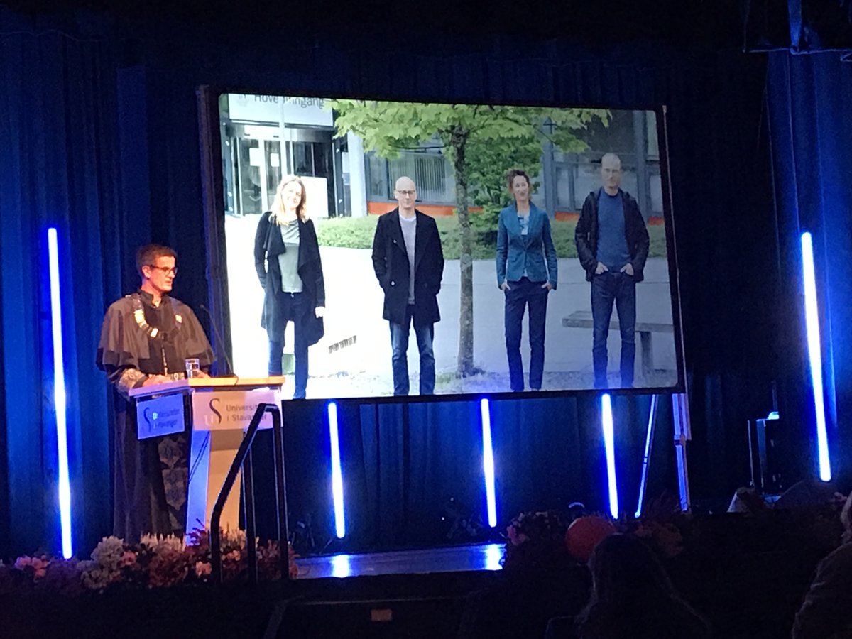 UiSIMF's tweet photo. Another great moment at the  @UniStavanger #Årsfest: our #rector @Mohnitor recognises four individuals, who were awarded the status of #merittert #underviser (#qualified #lecturer) this year. We congratulate our #statistics colleague J.T. Kvaløy who is one of them. @Kunnskapsdep https://t.co/8WNQ6KeAo2