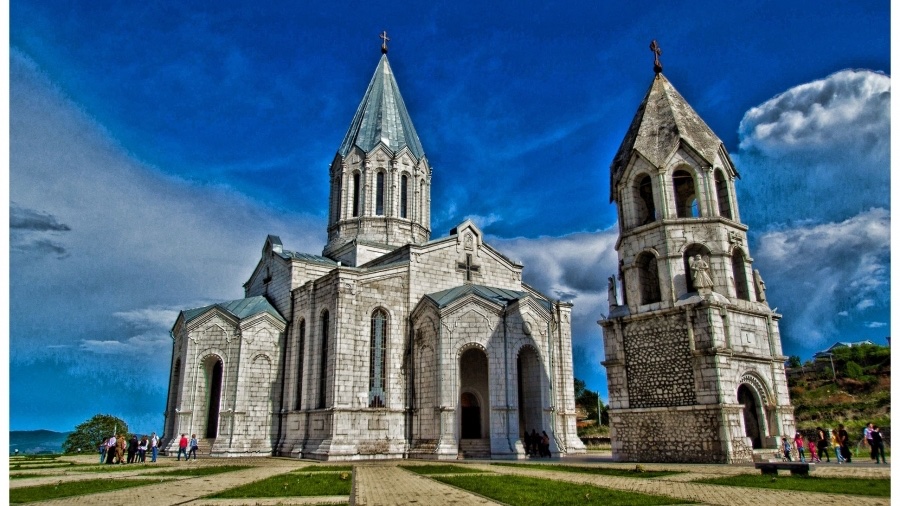 Собор сурб аменапркич казанчецоц. Церковь шуши армения. Церковь святого всеспасителя казанчецоц. Церковь шуши армения. Шуши казанчецоц.
