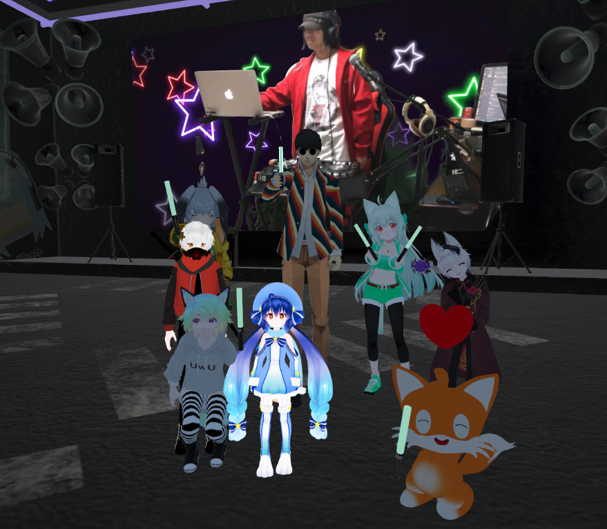 HayaTikaze's tweet photo. Today, I went to a DJ event in Japan. We all danced to the rhythm for about 3 hours lmao, so I was really tired, but it was fun and I feel happyyyyyyyyyyyy!! XD✨💕🎵
#VR_ize #_V2V #VRChat https://t.co/fSlF1wvO4j