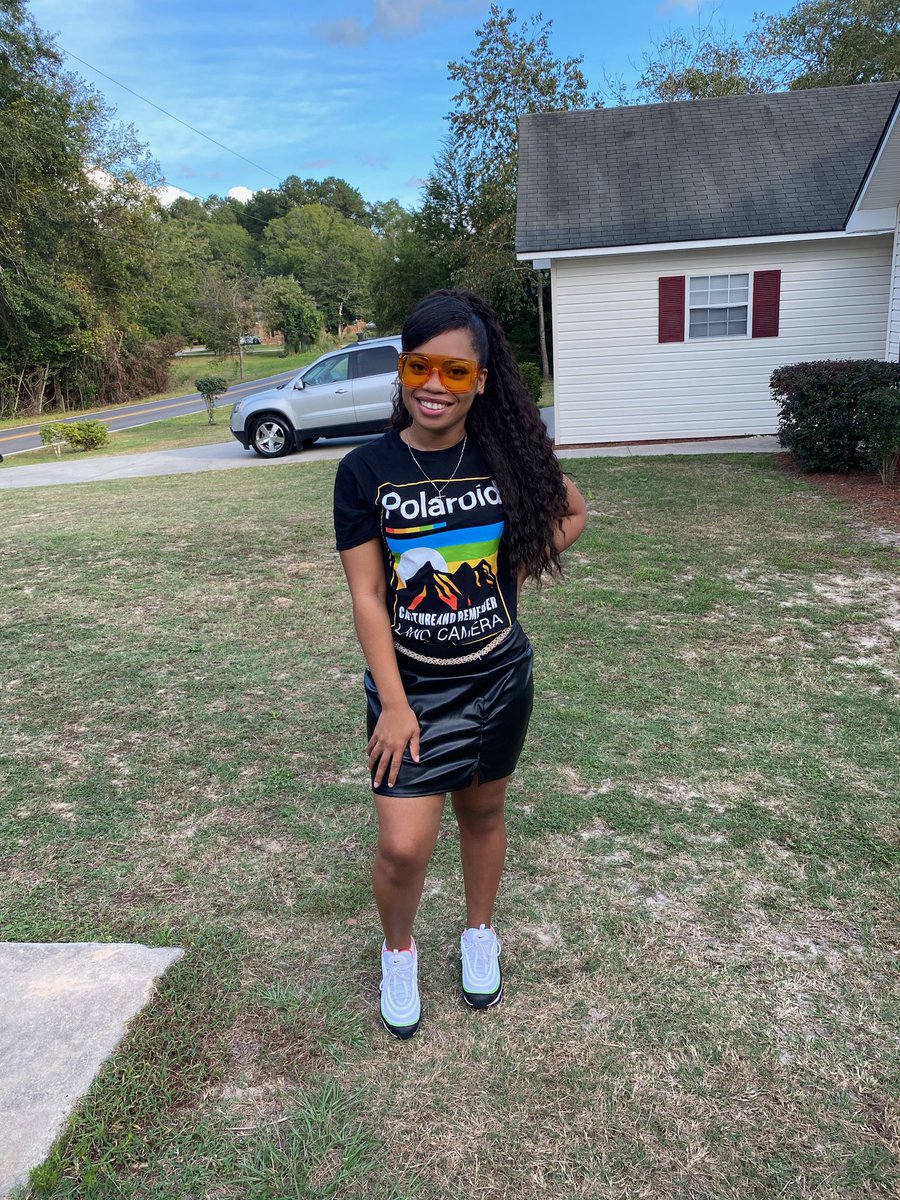 ImForeverClassy's tweet photo. Throwback Thursday 🤪#3daystilmybirthday #November1st https://t.co/udEdMhxVuF