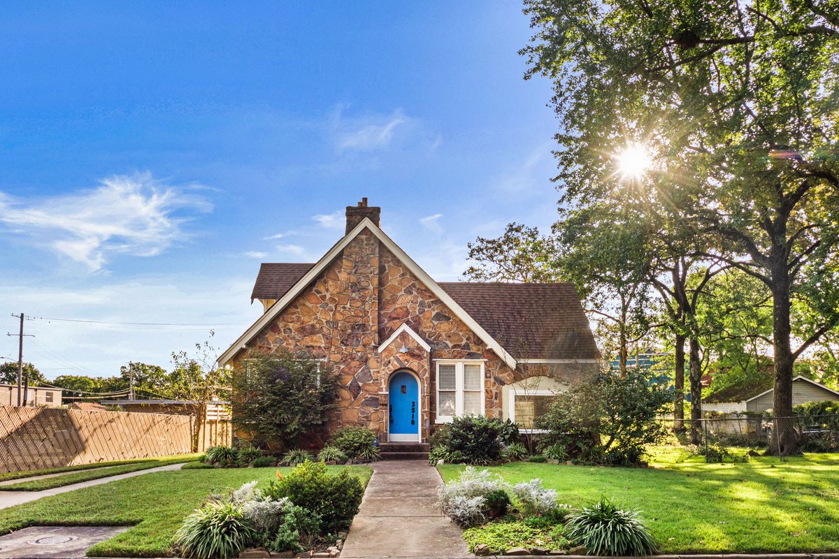 wwwACEPhoto's tweet photo. A few recent shots from:
3518 Cypress St, North Little Rock AR

#littlerockrealestate #littlerockrealty #arkansasrealty #arkansashomes #arkansasrealestate #littlerockrealty #arkansasrealty #littlerockphotography #littlerockvirtualtours #ACEphoto #lrhomes #littlerockhomes https://t.co/IgV3IaCwp3
