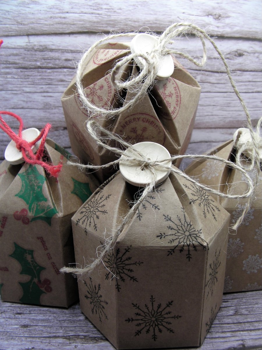 3fruityladies's tweet photo. Stocking Filler gift
 https://t.co/pka6NqVTRg 
lots of lovely gifts https://t.co/YYHDHLUJ29