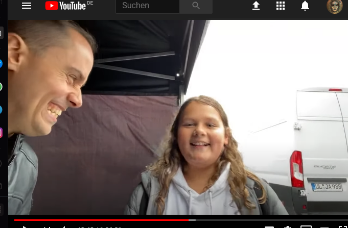 querschwurbler's tweet photo. Wer von euch würde nicht dem lieben #Guru @eckert_official sein "Eigen Fleisch und Blut" Zukommen lassen? Na?  Da passiert Nix. Ich schwör. #Querdenken #querdenken711 #AtillaHildmann #BodoSchiffman #Covididoten #Covidnazis Tut endlich was liebe #Regierung #AngelaMerkel #UndRest https://t.co/97gA94DTpI