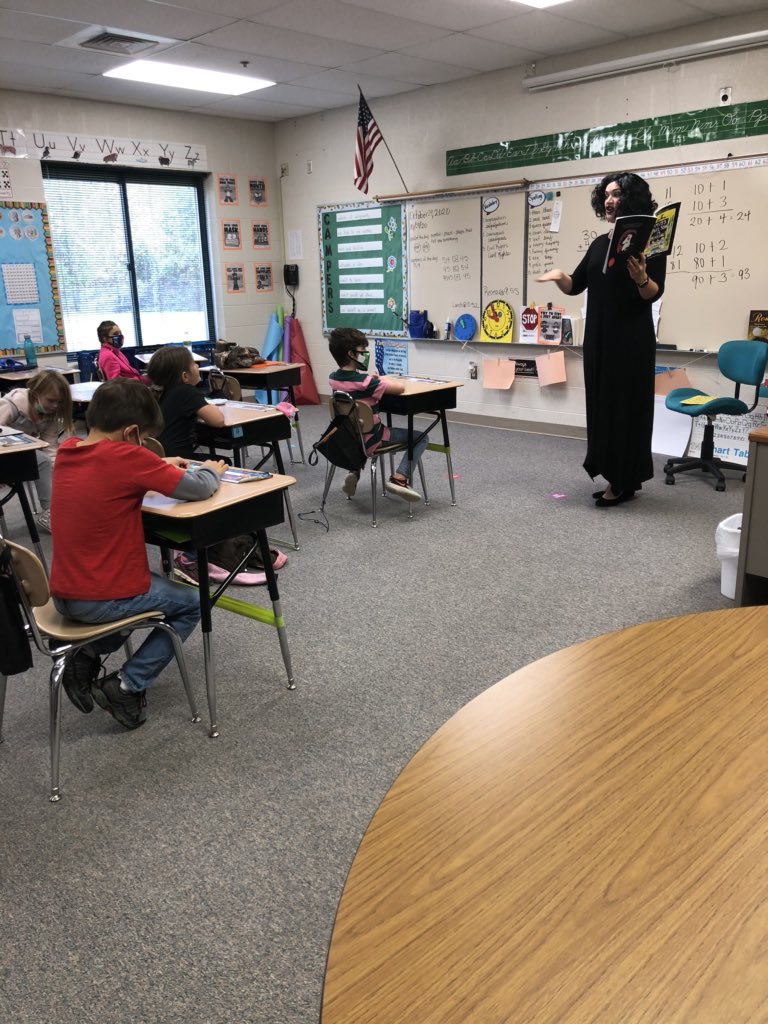 Mrs. Viola Swamp came to read to us! #missnelsonismissing <a href="/CENT_Tweets/">Centennial Panthers</a>
