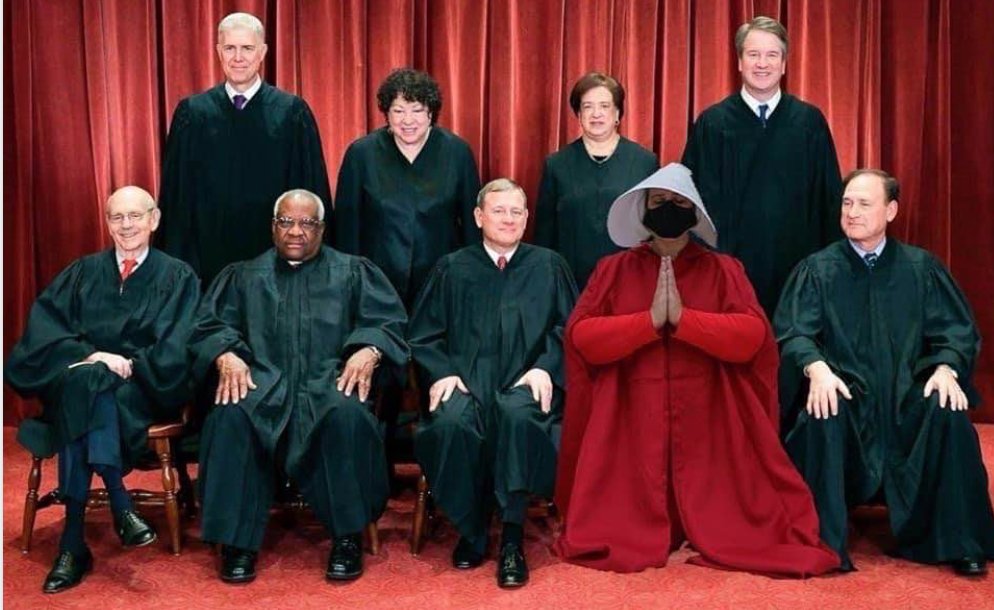 k80_ay's tweet photo. Congratulations #AmyConeyBarrett ! Or, as we shall refer to her, Justice Ofjesse. What a proud moment for our highest court as they welcome their newest member - with just three years of real world experience - to their esteemed ranks for an appointment that will last a lifetime! https://t.co/LVyY1adUwq