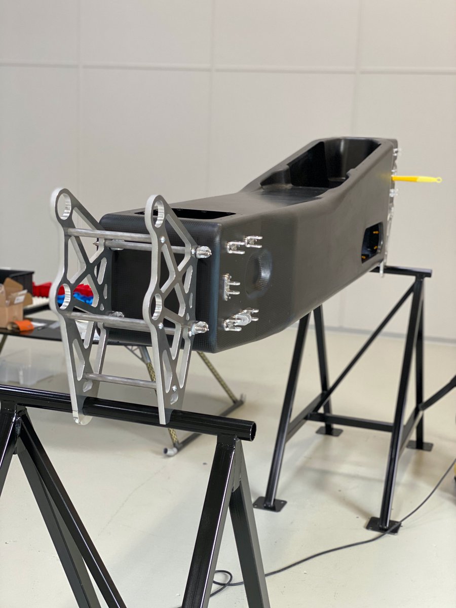 CycloTech_AT's tweet photo. speeding up assembly... 4 rotors fully tested ... partly mounted on chassis ... start of power supply assembly ... reaching the home straight
#cyclotech #evtol #vtol #propulsionsystems #airtaxi #urbanairmobility #UAM #uavs #drones #cyclogyro https://t.co/m2lQ09M4Gs