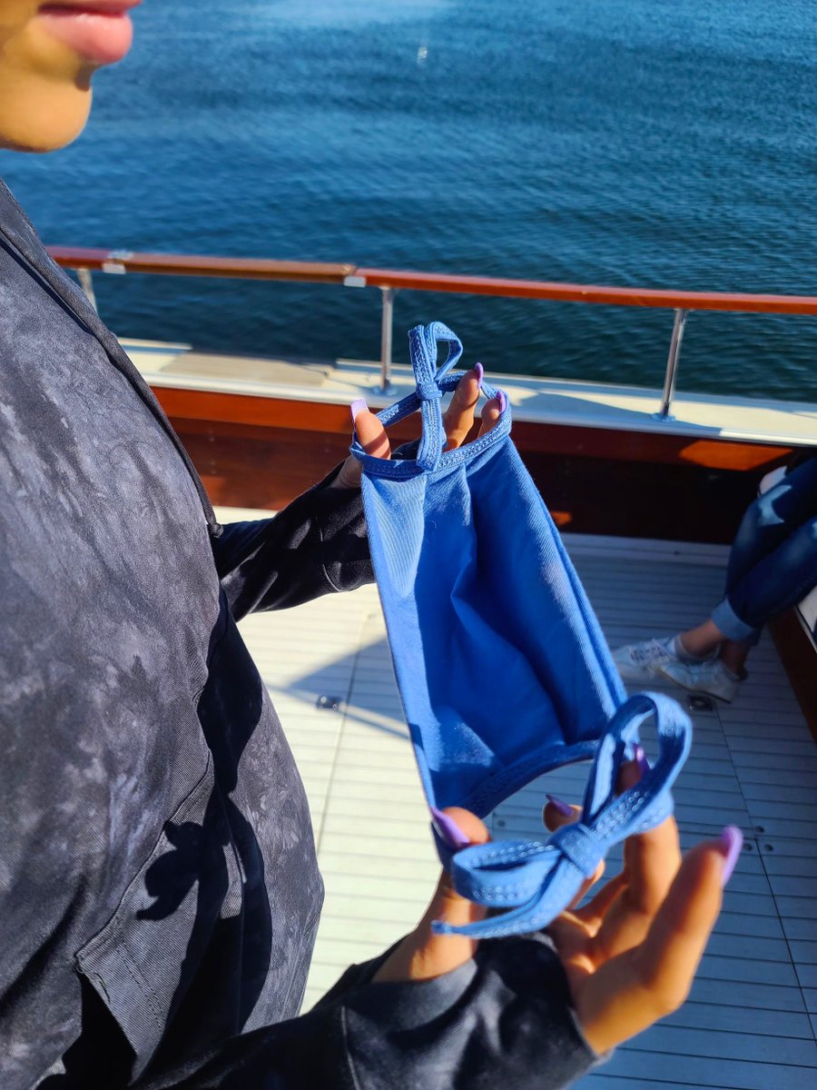 SUN50com's tweet photo. More than 62,000 masks have been found in our #Oceans. This poses a threat to #marinelife and their habitats. As much as 80 percent of plastic waste in oceans comes from land. Save our oceans and #sea #creatures by using reusable #facemasks!๐ฌ๐ ๐ #Sustainability #ecofriendly https://t.co/aN1FU131pb