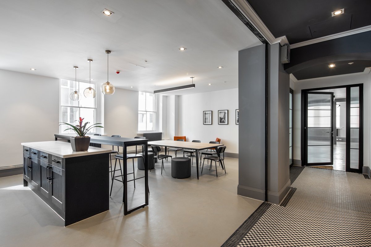 _Northspring's tweet photo. The Galley: Your go-to for a quick coffee, a lunch break or a meeting space if you'd like something more informal. This multi-functional space gets used by all our tenants day-to-day.
Discover the spaces in Origin at https://t.co/SXjKN0IYzt.
#manchesterworkspace #originmcr https://t.co/rxbsUOUr38