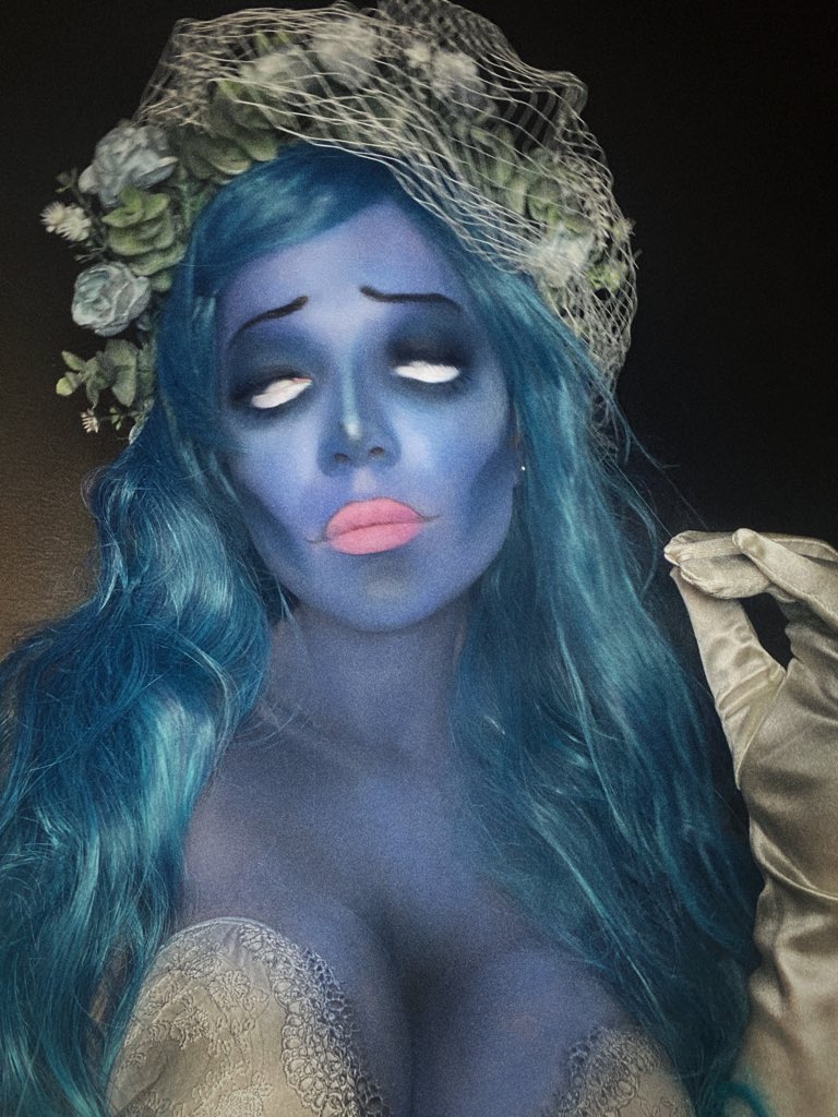 halsey's tweet image. It takes my breath away! Well it would if I had any...