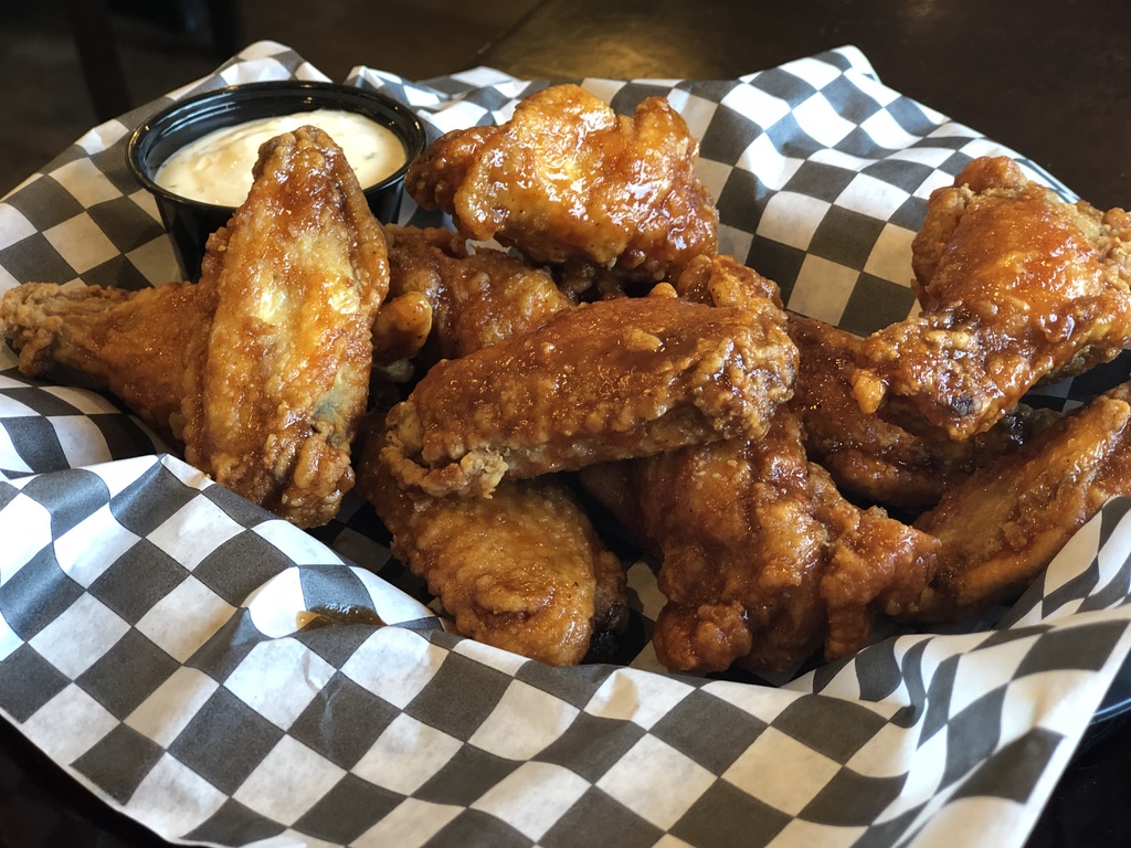 thirstylionwpg's tweet photo. Wings &amp; Pork Bites for ONLY $6.99 tonight!😱🙌 Join us at the #ThirstyLion! https://t.co/dHNpfPuvB0