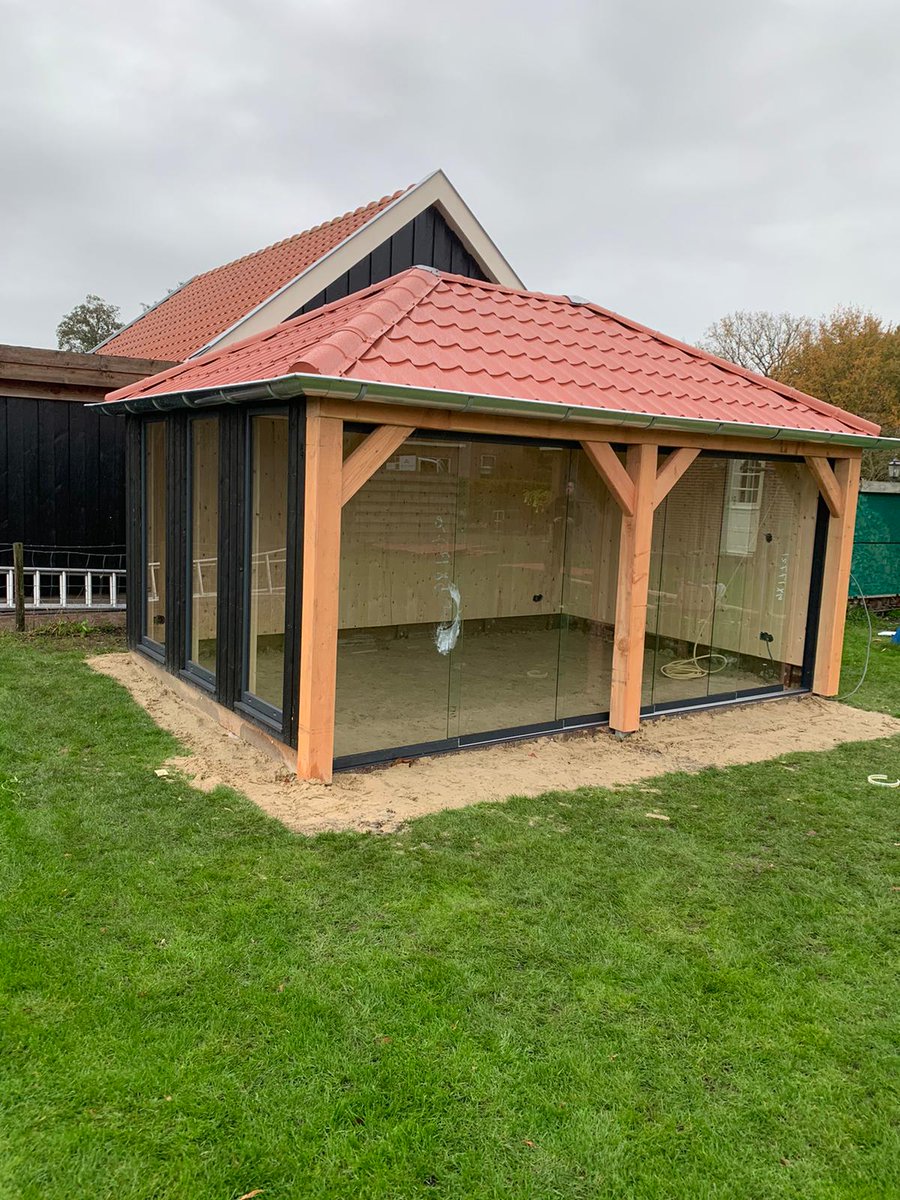eddy (@schuurtjebouwer) on Twitter photo Vandaag opgeleverd in onze regio #luxe #veranda met #schilddad en #professionele glazen schuifdeuren,de
#zinkengoot is verzorgd door <a href="/eddydevries30/">Eddy de Vries</a>
<a href="/HoutbouwdeVries/">Houtbouw de Vries</a> Vandaag opgeleverd in onze regio #luxe #veranda met #schilddad en #professionele glazen schuifdeuren,de
#zinkengoot is verzorgd door <a href="/eddydevries30/">Eddy de Vries</a>
<a href="/HoutbouwdeVries/">Houtbouw de Vries</a>