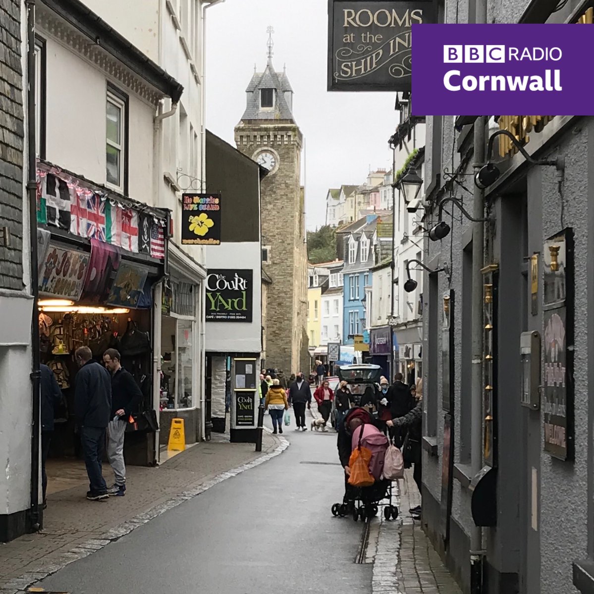 BBC Cornwall (@bbccornwall) on Twitter photo Fore Street in #Looe in c.1890 and 2020
Just one of the 700 glass plate negatives from the Raddy collection that have been scanned + will soon be posted on the Looe Museum website
<a href="/CButlerBBC/">Christine Butler</a> went to Looe to find out more - listen back
➡️ bbc.in/3e6zfpc ⬅️ Fore Street in #Looe in c.1890 and 2020
Just one of the 700 glass plate negatives from the Raddy collection that have been scanned + will soon be posted on the Looe Museum website
<a href="/CButlerBBC/">Christine Butler</a> went to Looe to find out more - listen back
➡️ bbc.in/3e6zfpc ⬅️