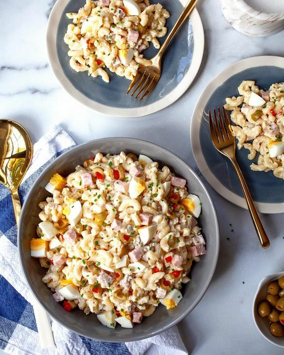 thenoshery's tweet photo. Ensalada de Coditos (Puerto Rican Pasta Salad) | This pasta salad makes a regular appearance on our family celebration table. From birthdays to Christmas it’s always on the table. 🤤 

Link in profile! @thenoshery https://t.co/PktkSNrEJO https://t.co/xFvrdrz9oc https://t.co/1EID5M8Hzy