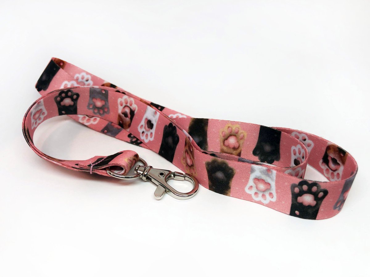 clevelandbazaar's tweet photo. "RachIllustrate is an illustration and design shop which sells a variety of original and pop culture artwork. Primarily focused on all things cute and colorful, this shop sells a variety of products ranging from greeting cards &amp; sticker packs, to fabric lanyards &amp; enamel pins." https://t.co/PPPojjwyQe