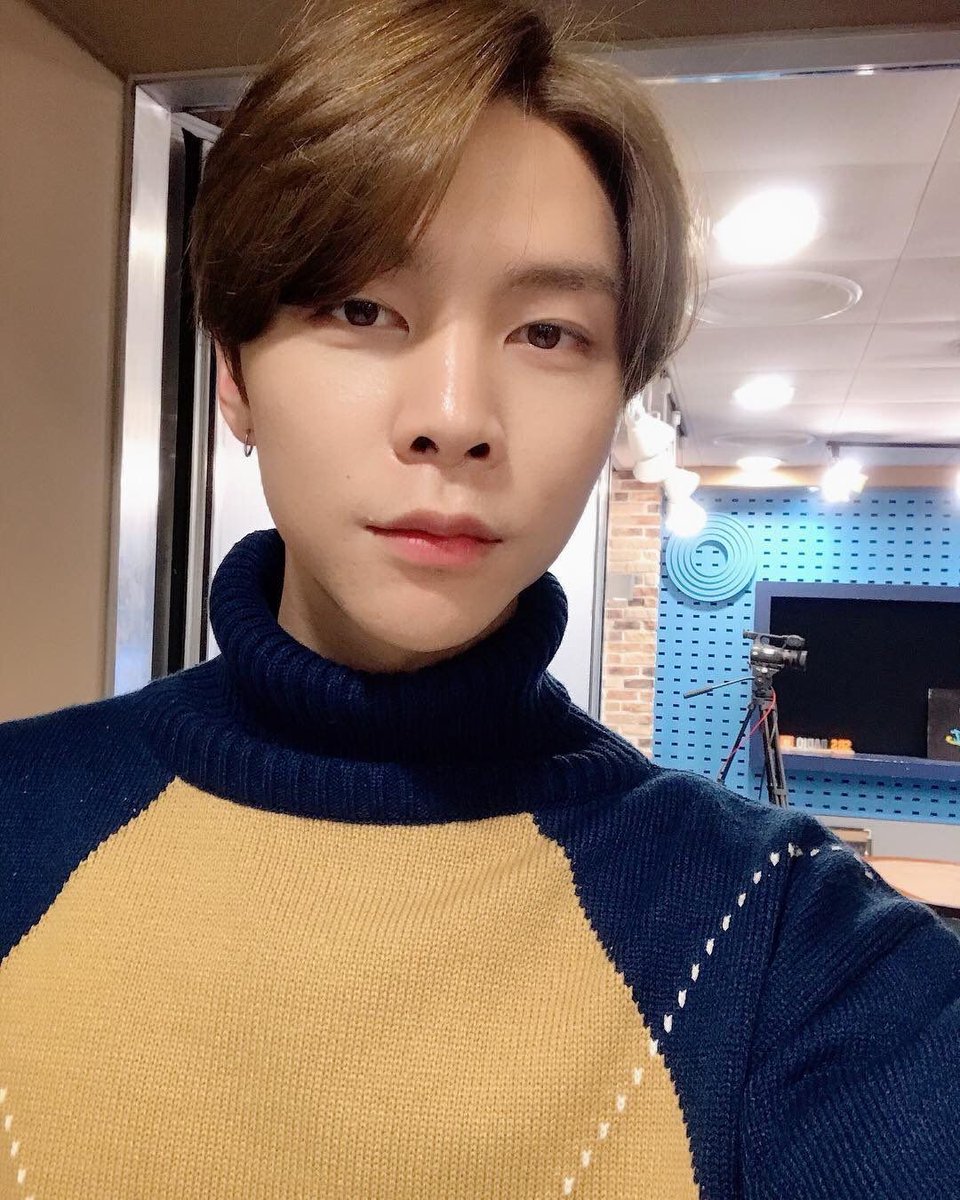 hourly johnny tweet media