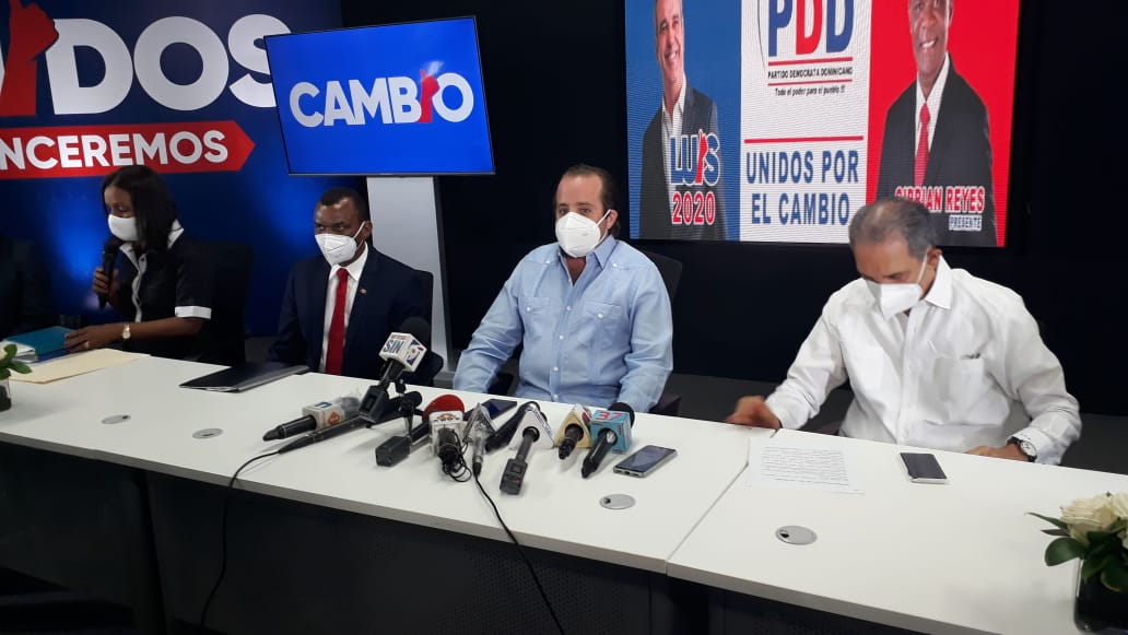 AlbaniaSeplved1's tweet photo. Cuando se tienen objetivos claro y preciso no hay que temer estamos seguros que la alianza ganadora PDD/PRM se cumplirá con los acuerdos realizados entre ambos señor presidente Luis Abinader el doctor Ciprian Reyes está listo para emprender nuevas y mejores estrategias de trabajo https://t.co/fnOmTw3W2u