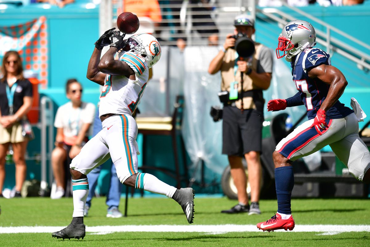 With fans clamoring for the return of the red jerseys and the white ones now having been worn for three seasons, a change should be made.One thing to note is that the  #Dolphins wore an aqua and white versions of the same throwback set in 2019. Continue thread.