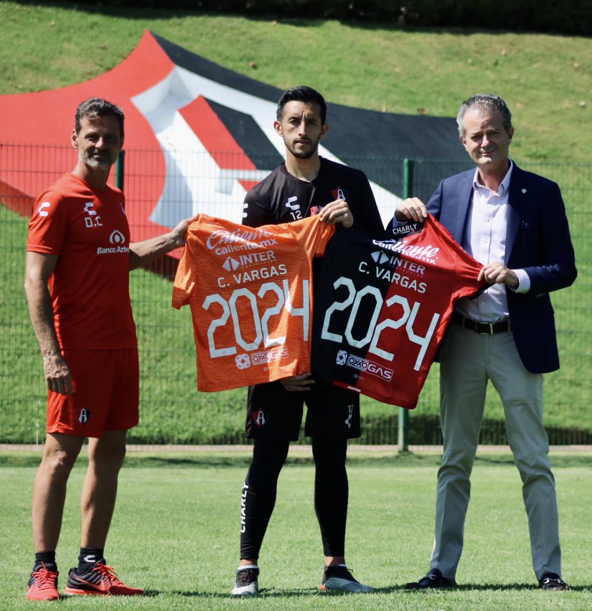 Uno de los mejores arqueros de Liga Mx y por mucho, el mejor jugador del Atlas en la presente temporada. Hoy, Camilo Vargas renovó hasta 2024. ¡Notición para los rojinegros!
📸: @AtlasFc https://t.co/ICqxHuYc9J