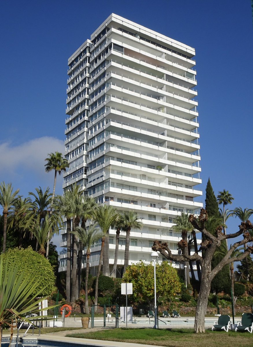 Paneles NoNox
Lanzamos nuestra nueva línea de paneles NoNox con propiedades fotocataliticas para descontaminar el aire de nuestras ciudades, 100 m2 de paneles NoNox equivalen a 6,5 árboles, más info: prehorquisa.com/es/tecnologia-… 

Oficinas Bayer Torre en Marbella y Torre Zaragoza