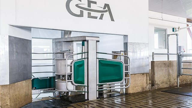 GEA_farming's tweet image. We all love a Good News Story... and here’s a great one from @SouthEastFarmer about the Owen’s family in Kent. GEA Dealer Negus Chase recently installed two DairyRobots at Brewick Manor Farm.
Check it out here: go.gea/Qy

#TeamGEA #keepingyoumilking #DairyRobot