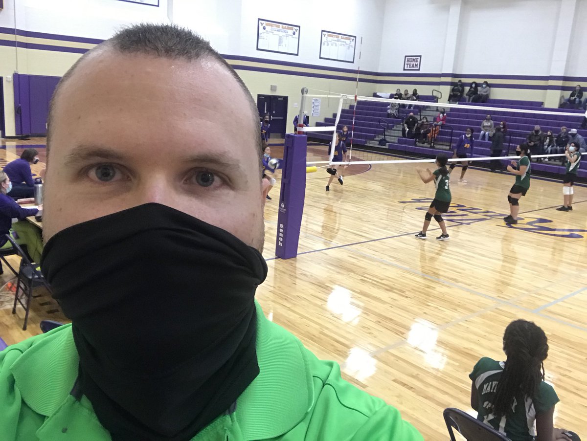 ZacWright710's tweet photo. 7C Volleyball at MRJH! Off to a great start! ⁦@PrincipalPaz⁩ ⁦@JettieBrookins⁩ ⁦@meghan_mcmurrey⁩ ⁦@lindseymstevens⁩ #maydeusproud https://t.co/lsoeB5Fpax