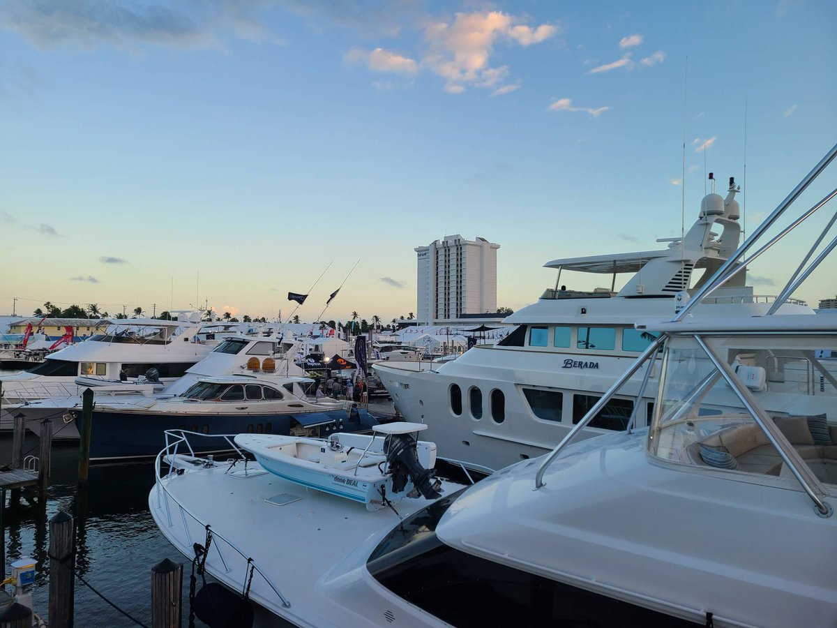 Yacht_Brokerage's tweet photo. Great day 2 of FLIBS 2020! Hope to see you tomorrow at the show. 

#flibs #atlanticyachtandship #flibs2020 #fortlauderdale #yachtlife #yachts #aysyachts https://t.co/mzwsxIKZ1y