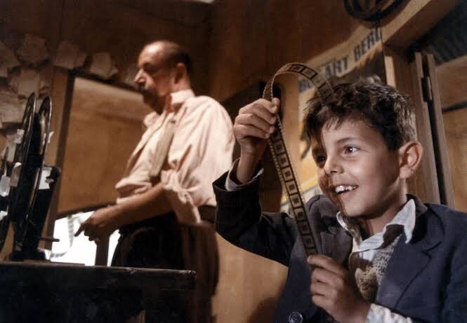 CinetecaMexico's tweet photo. ¿Qué película te hace llorar? El próximo programa de "Viajeros del Celuloide" estará dedicado al cine lacrimógeno. ¡Escúchanos este miércoles a las 15:30h por @Reactor105 ! 📻📽 https://t.co/gh10y43shB