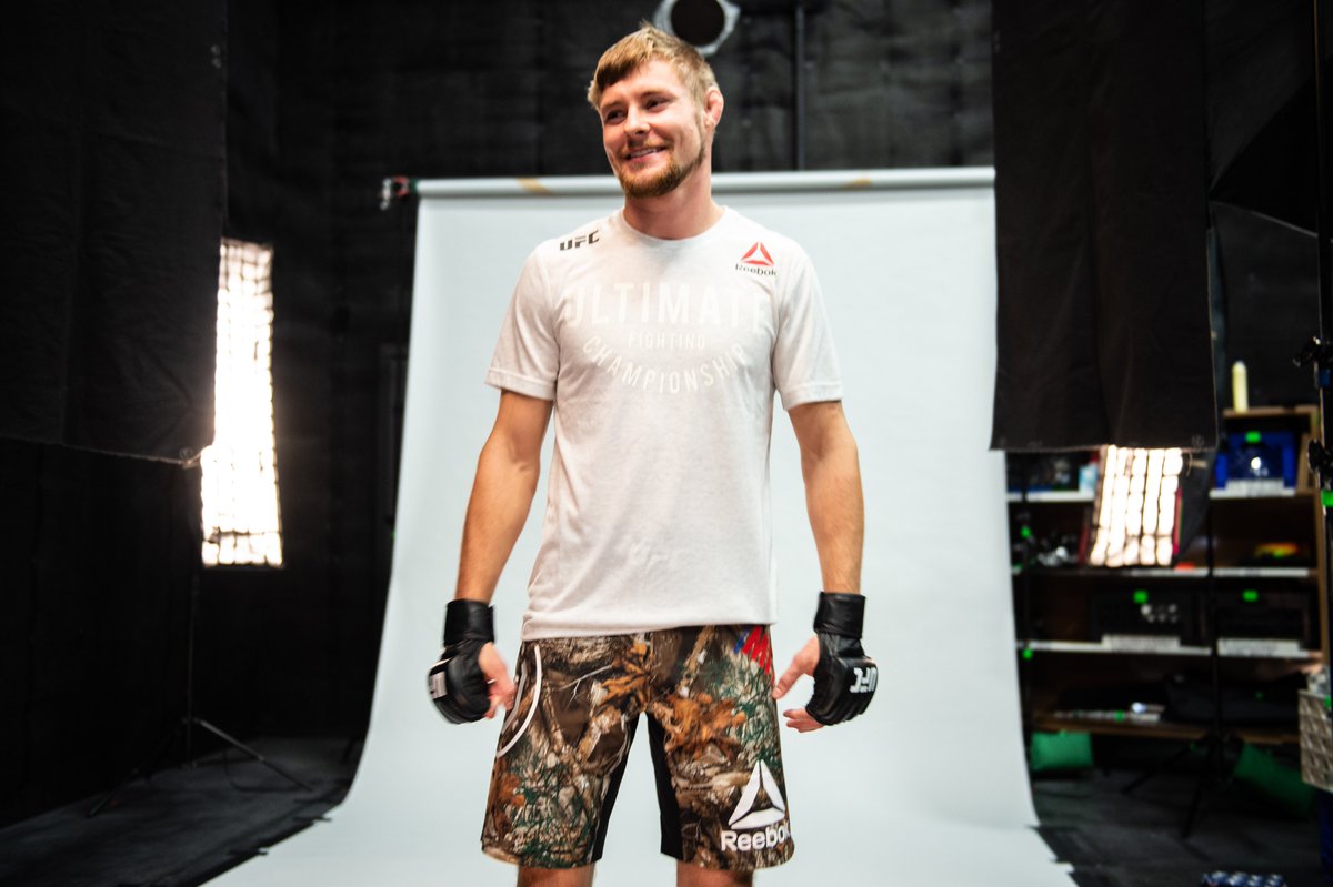 ufc's tweet photo. THE CAMO SHORTS HAVE ARRIVED 🌾 #UFCVegas12 https://t.co/KzzftW1RNr