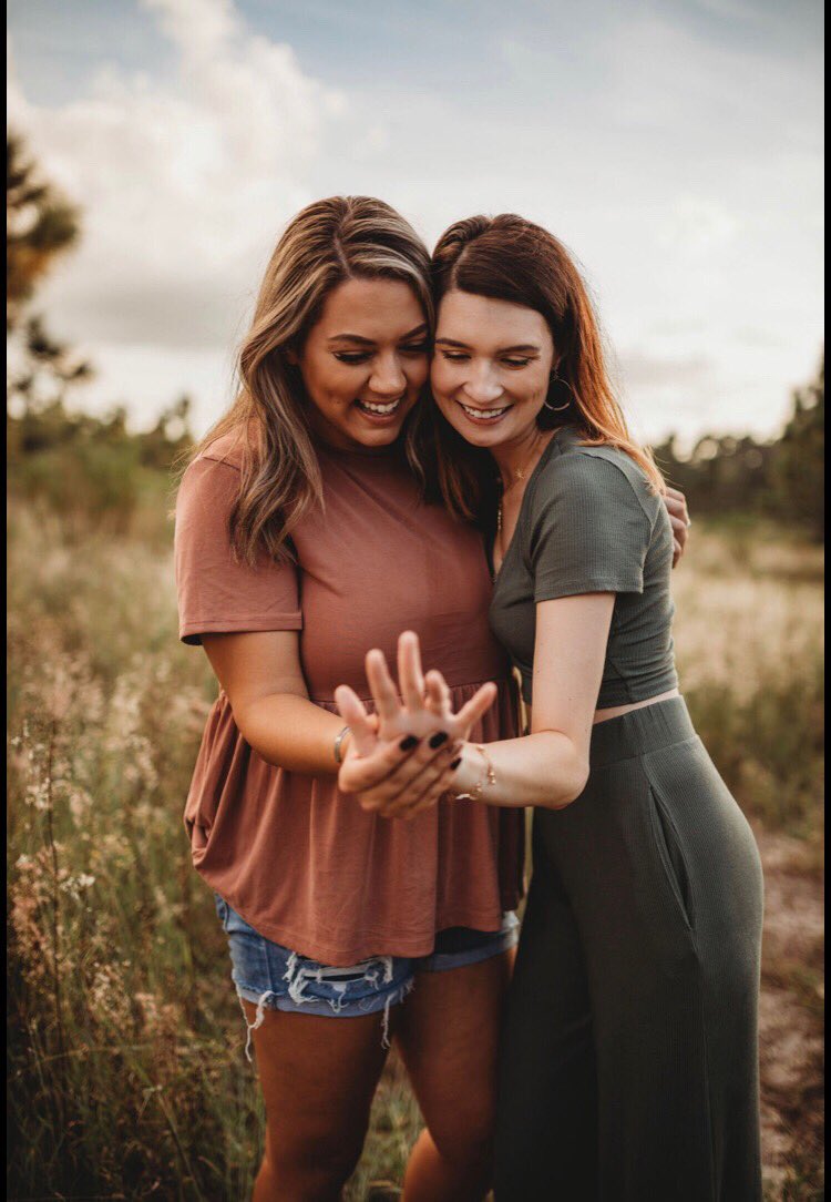 alliiitodd's tweet photo. Thank you for being my forever best friend💗 https://t.co/fP0WiHELDf