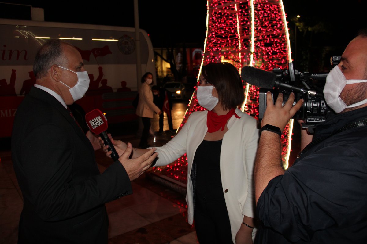 #29EkimCumhuriyetBayramı ’nın 97. yıldönümü, Cumhuriyet Meydanı Atatürk Anıtında Vali Orhan Tavlı, protokol üyeleri, İl Müdürümüz Ömer İlman ve halkımızın katılımıyla coşkuyla kutlandı.

<a href="/kasapoglu/">Dr. Mehmet Kasapoğlu</a> 
<a href="/gencliksporbak/">Gençlik ve Spor Bakanlığı 🇹🇷</a> 
<a href="/ilmanOmer48/">ömer ilman</a>