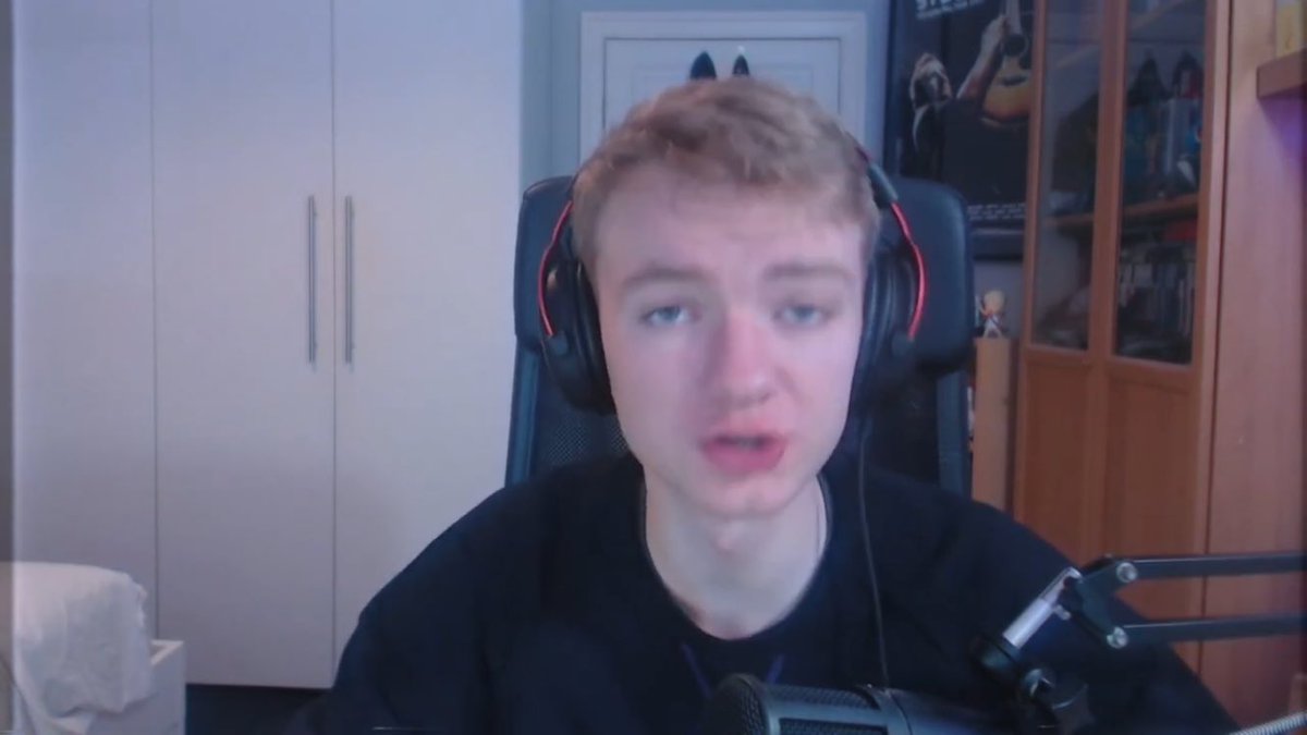 ch7ppa1's tweet photo. why @tommyinnit look like Sid from ice age https://t.co/hN3Ma1way4