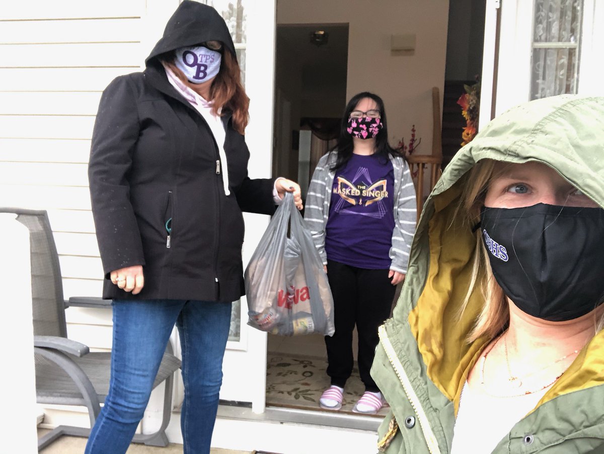 Delivering lunch to our Student of the week, Victoria!!  It a pleasure having you in class. You always make us smile!  Keep up the hard work.  <a href="/FazioSally/">Mrs. Fazio 💜</a> <a href="/SEPTAOldBridge/">SEPTA of Old Bridge</a> <a href="/OB_Dougherty/">Christine Dougherty</a>