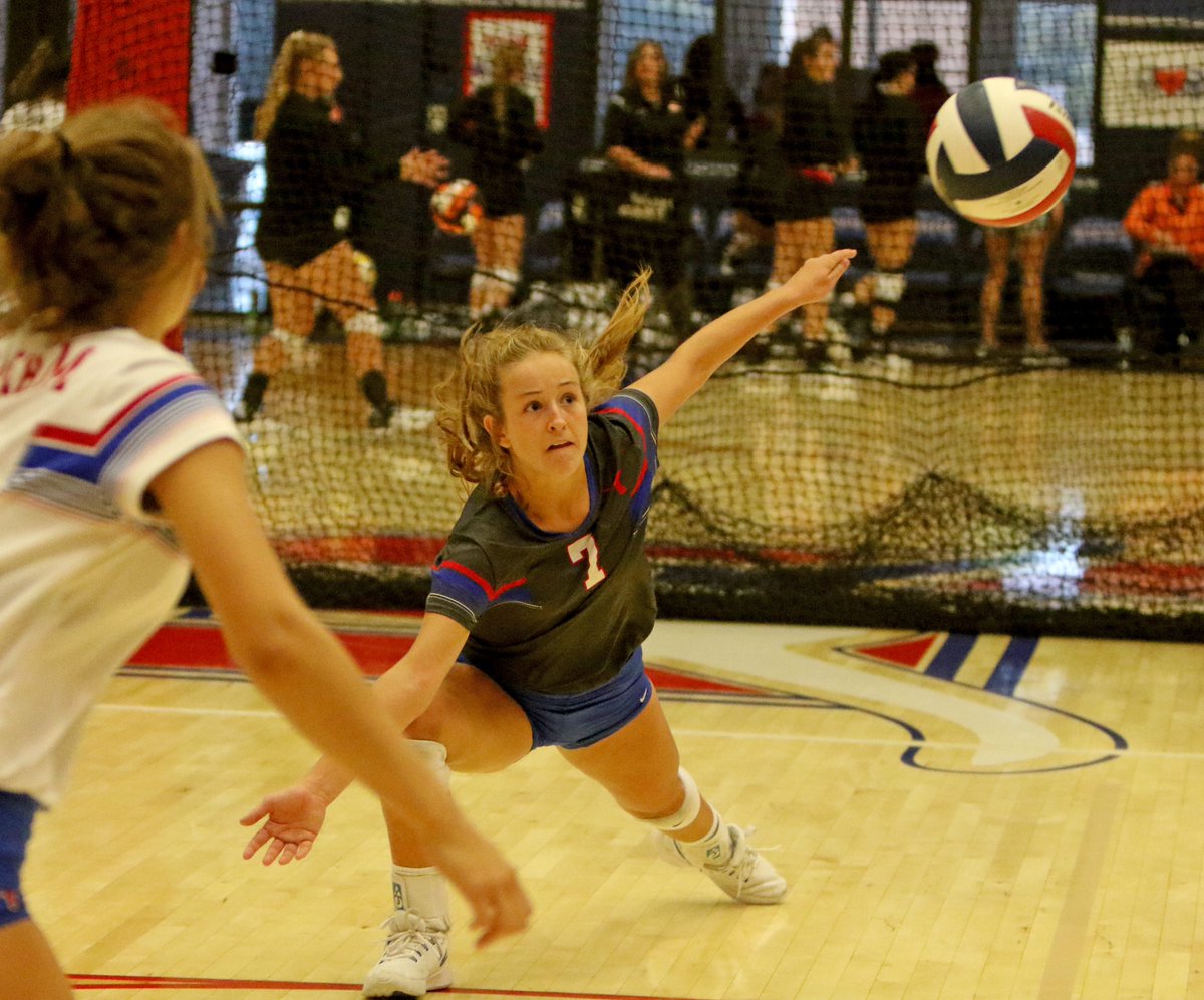 Hull_RRR's tweet photo. Due to confusion with this week's TRN Sports Volleyball Player of the Week poll, we feel it's fair to name two winners. 

Congrats to @LadyBluesVBall's @reesepay10 and @archercityisd's @mallorygmaxwell for being voted POTW. Both girls will receive certificates. https://t.co/Pe8Bp9JLgn
