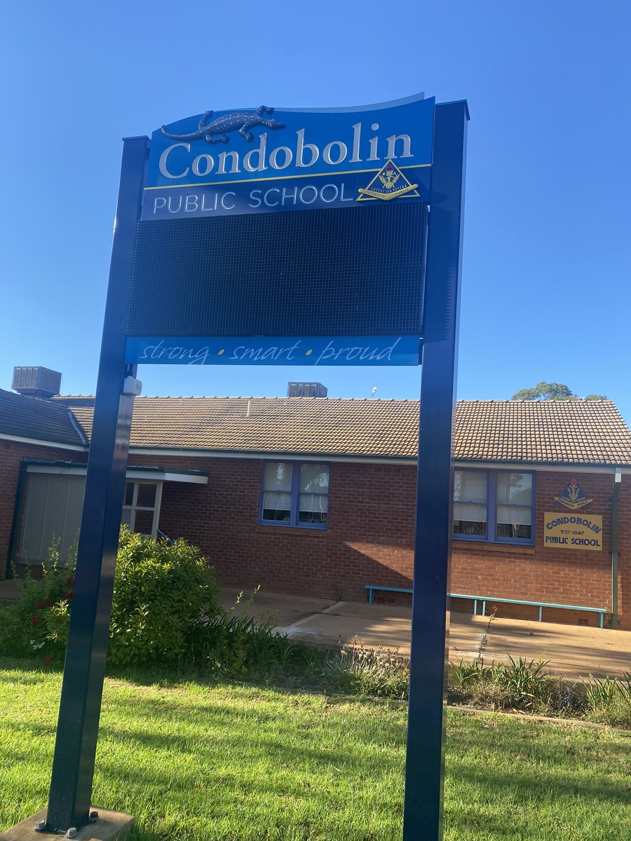 ellaastoddart's tweet photo. What a great first week leaning and growing as a beginning teacher. Great to be around such a supportive team! Can’t wait for the opportunities rural living brings 🌾 #teachnsw https://t.co/kYSiZnmYz2