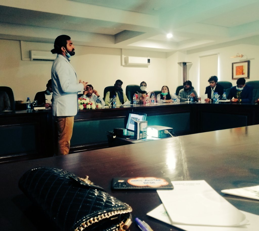 itx_Alish's tweet photo. An Amazing Learning Experience for me.
#MojoinIsb #TasweerBoltiHai #GlobalMILWeek https://t.co/EbPuR6fL8E