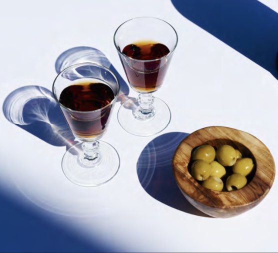 EagleEyeBrands's tweet photo. Take advantage of our Vin Doux Naturel (VDN) special offer now through 11/6! VDN is similar to #Port but older, made with different grapes, and has a lower abv. VDNs are great #cool weather sippers and #holiday #gifts. @MASAMIEL @CaveTerrassous #vindouxnaturel https://t.co/OzhEX1TzyT