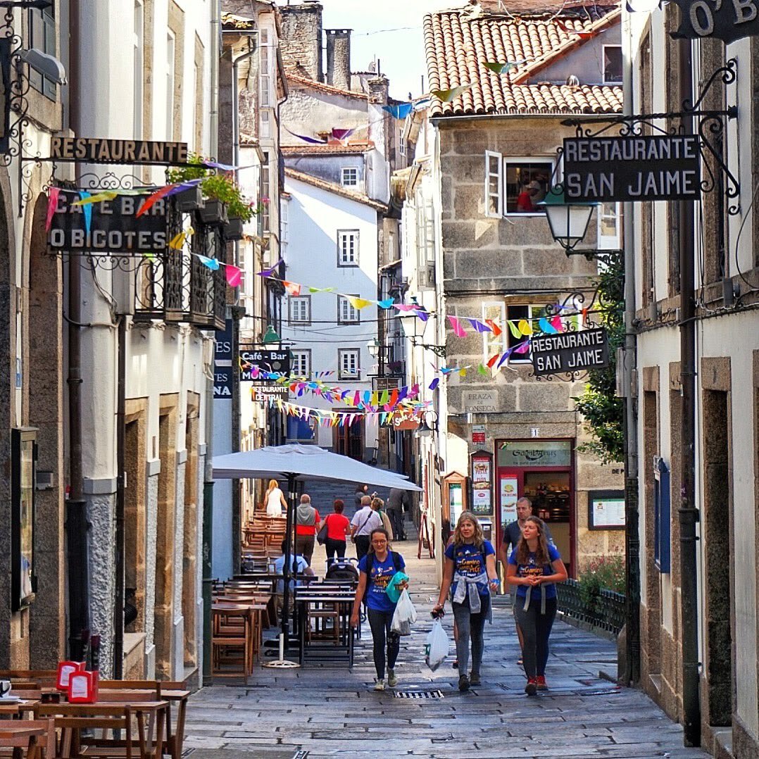 packsandbunks's tweet photo. @TraverseEvents Was really taken with Santiago de Compostela. Especially festival de San Juan. #SpainMemories https://t.co/4hVLXlBDwn