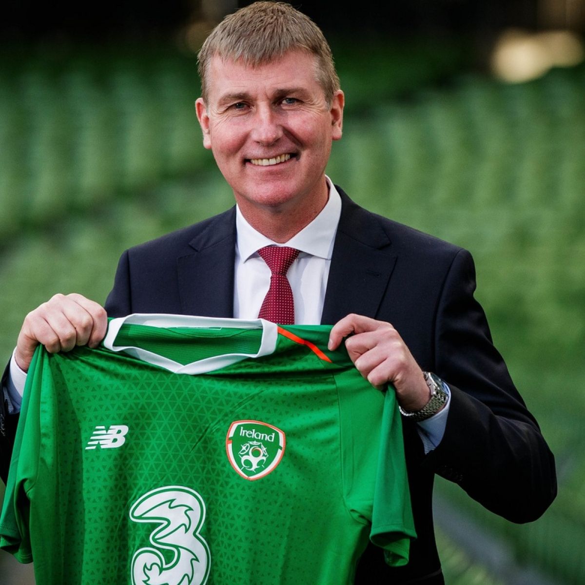 After winning 3 consecutive league titles and the historic Europa League victory in 2016, Kenny was offered a position as Republic of Ireland Under 21 manager before the 2018 season. He has since risen to senior team manager. [10/x]