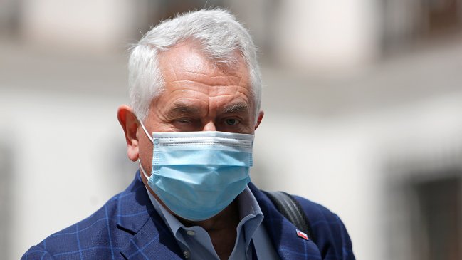 Cooperativa's tweet image. Corte Suprema rechaza solicitud del Minsal y deberá entregar los correos #CooperativaEnCasa bit.ly/2HLdP5n