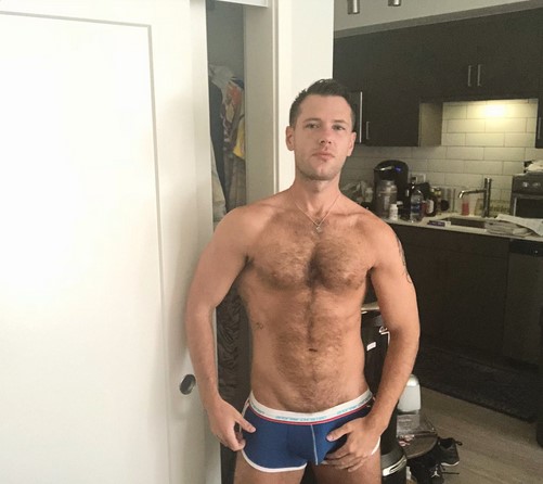 Ianhardgay1's tweet photo. If You could fuck me more than 5 times per day then retweet one of my posts 😈 https://t.co/8dxzPKfm1E
